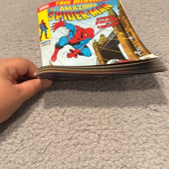 True Believers: Spider-Man - Spidey Fights in London! (2019) #1 - Picture 7 of 7